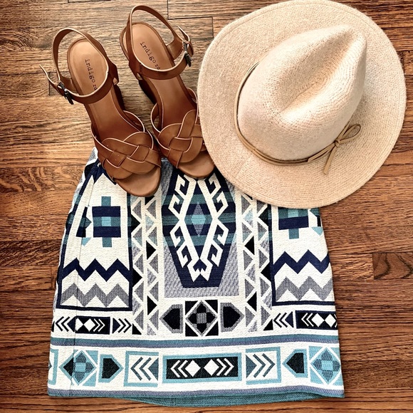 Divided Dresses & Skirts - H&M Divided Blue Boho Woven Skirt Size 2